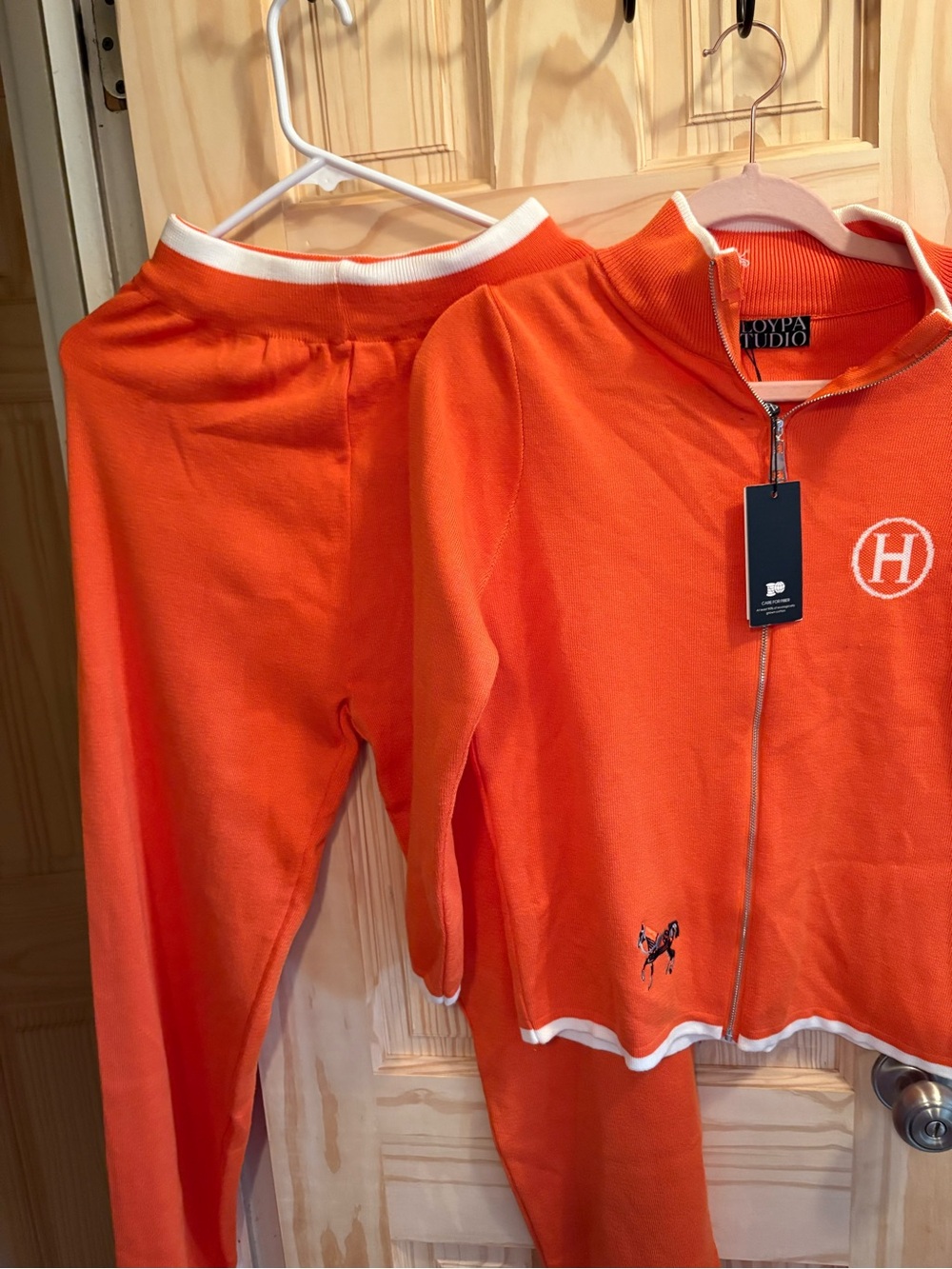 FASHION 2 PC Orange Knit  Zip-Up Top with White Trim and matching pants - Picture 3 of 10